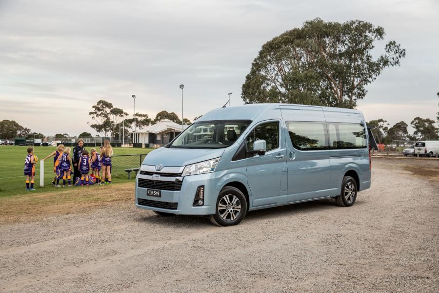  Toyota Hiace Commuter GL 2019 года  (AU) (фото 1 из 7)